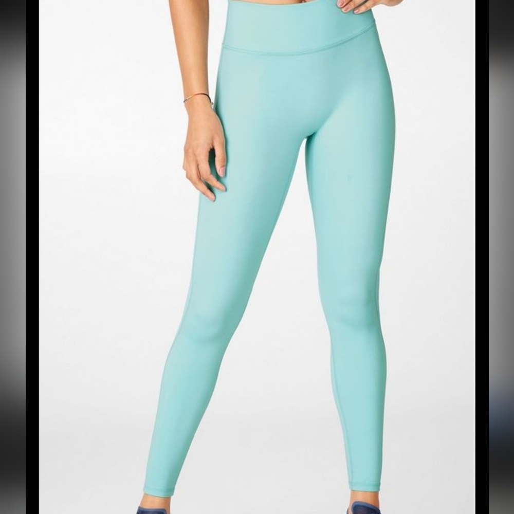 Fabletics Motion 365 Sky Leggings M